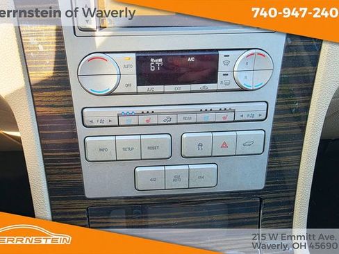 Used 2010 Lincoln Navigator L 4WD image 22