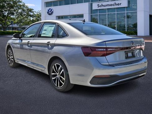 New 2026 Volkswagen Jetta SE FWD image 5