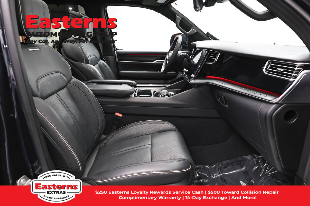 Used 2025 Jeep Grand Wagoneer Series II Obsidian w/ Quick Order Packagew 28T AWD/4WD image 29