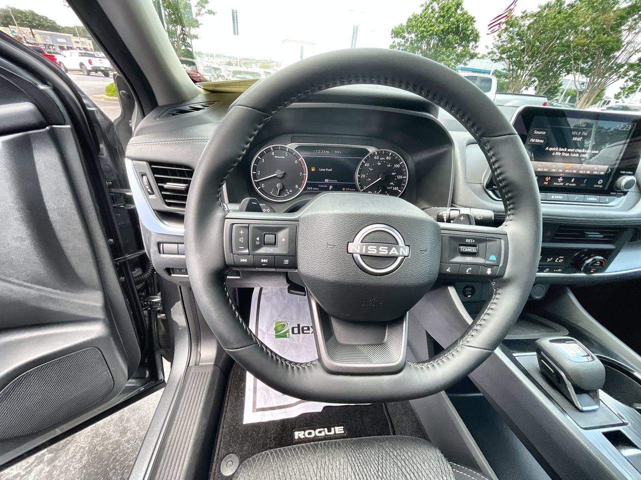 Used 2026 Nissan Rogue SV FWD image 11