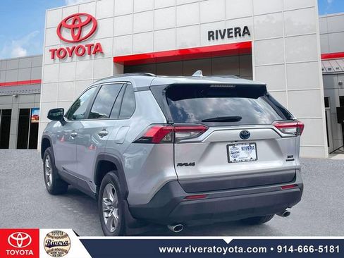 Used 2023 Toyota RAV4 XLE AWD/4WD image 8