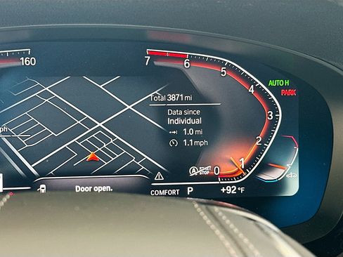 Used 2023 BMW 530i w/ Premium Package RWD image 11