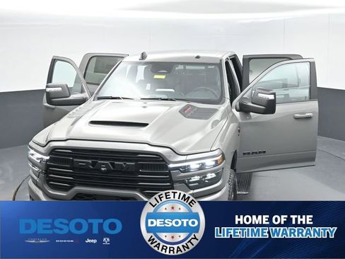 New 2026 RAM 2500 Laramie AWD/4WD image 54