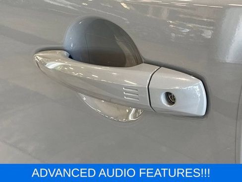 Used 2024 Nissan Ariya AWD image 9