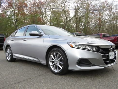 Used 2021 Honda Accord LX image 3