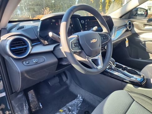 New 2026 Chevrolet Trax LT w/ Driver Confidence Package FWD image 22