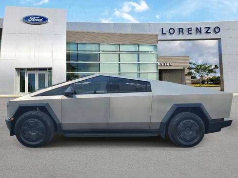 Used 2025 Tesla Cybertruck AWD Crew Cab image 7