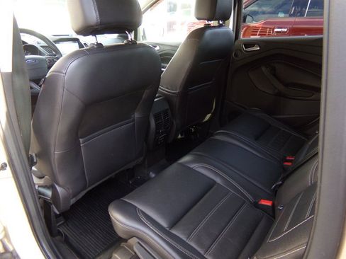 Used 2017 Ford Escape Titanium w/ Equipment Group 301A AWD/4WD image 21