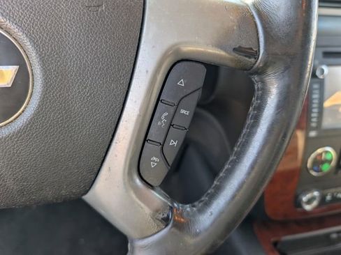 Used 2012 Chevrolet Avalanche LTZ image 27