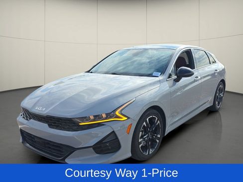 Used 2022 Kia K5 GT-Line w/ GT-Line FWD Premium Package image 4