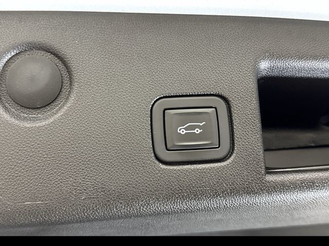 Used 2024 Chevrolet Equinox LT w/ LPO, Floor Liner Package FWD image 24
