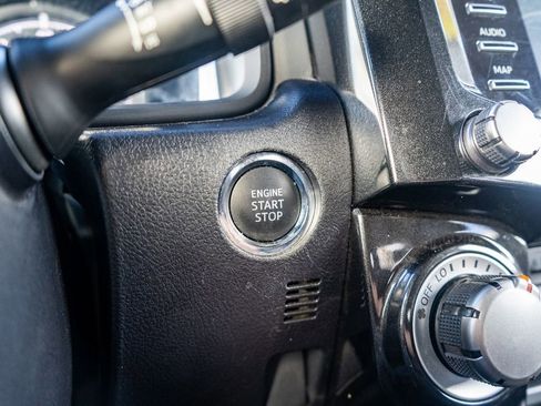 Certified 2024 Toyota 4Runner TRD Off-Road image 24