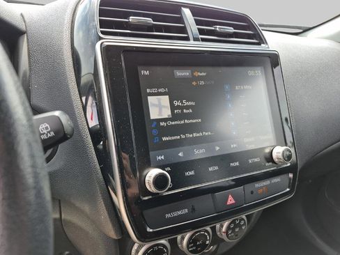 Used 2021 Mitsubishi Outlander Sport LE FWD image 16