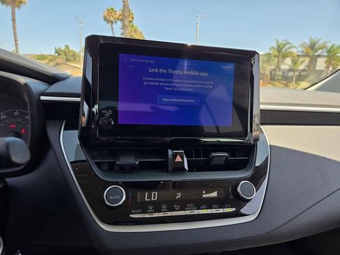 Used 2024 Toyota Corolla LE FWD image 19