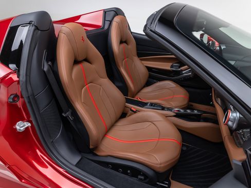 Certified 2023 Ferrari F8 Tributo RWD image 59
