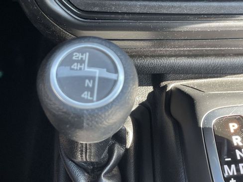 Used 2019 Jeep Wrangler Unlimited Sport S AWD/4WD image 29