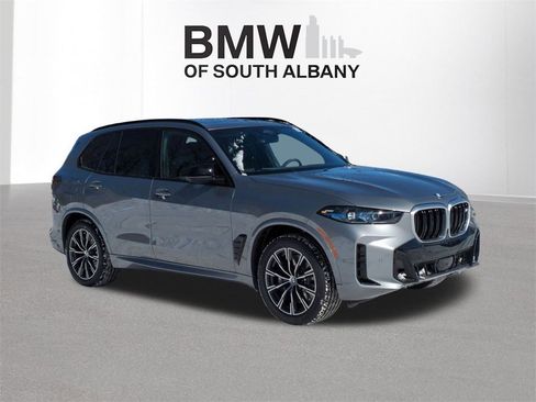 New 2026 BMW X5 M60i w/ Climate Comfort Package image 8