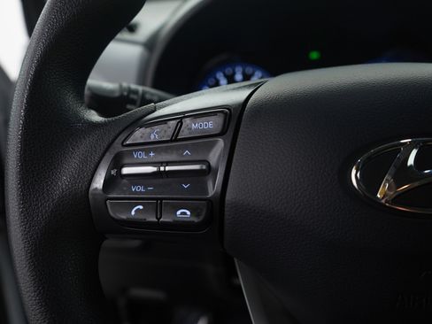 Used 2018 Hyundai Kona SE image 23