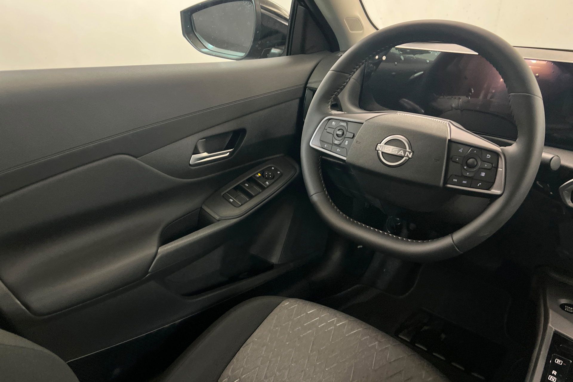 New 2027 Nissan Sentra SV w/ SV Convenience Package FWD image 11
