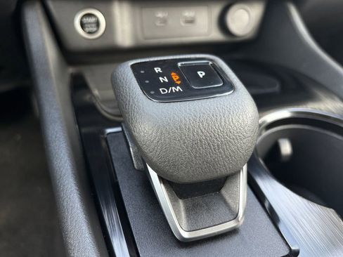 Used 2023 Nissan Rogue SV image 27