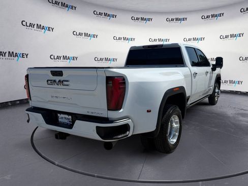 Used 2026 GMC Sierra 3500 Denali Ultimate AWD/4WD image 5