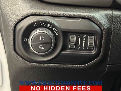Used 2020 Jeep Gladiator Overland w/ Cold Weather Group AWD/4WD image 36