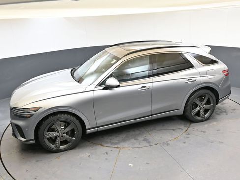 Used 2025 Genesis GV70 2.5T w/ Sport Prestige Package image 37