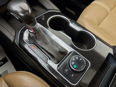 Used 2020 Chevrolet Blazer Premier w/ Driver Confidence II Package image 17