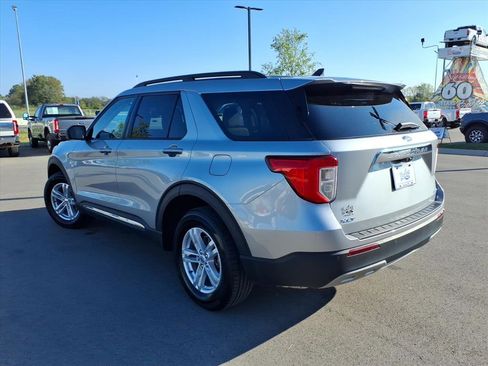 Certified 2023 Ford Explorer XLT w/ Equipment Group 202A image 5