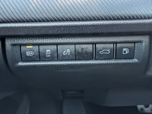 Used 2025 Toyota Camry SE w/ Convenience Package AWD/4WD image 26
