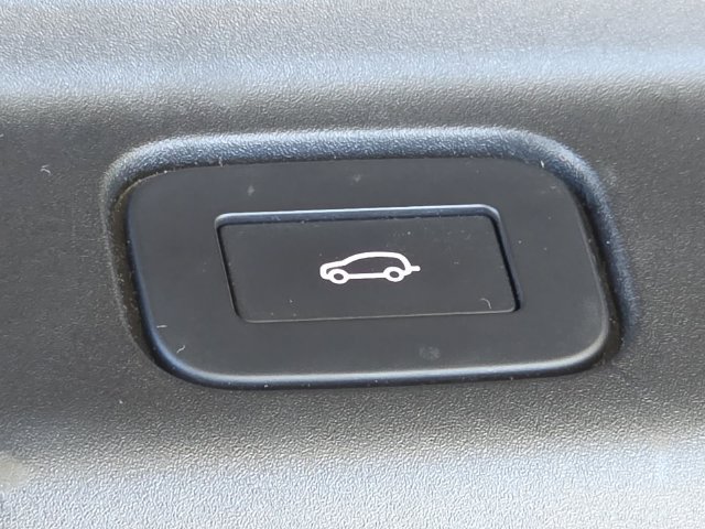 Used 2024 Land Rover Range Rover SE AWD/4WD image 14