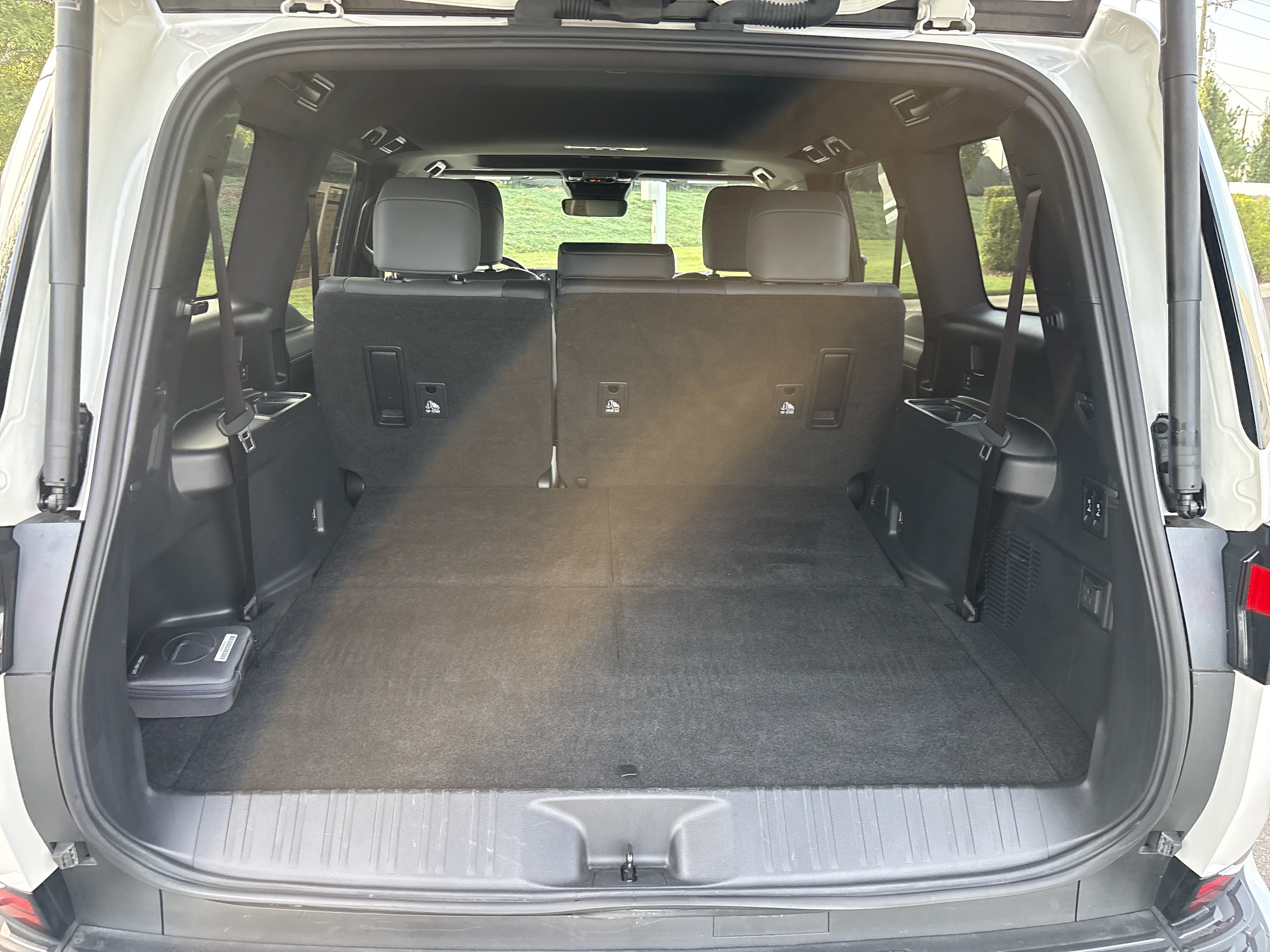 Used 2024 Lexus GX 550 w/ Accessory Package (Z1) AWD/4WD image 36