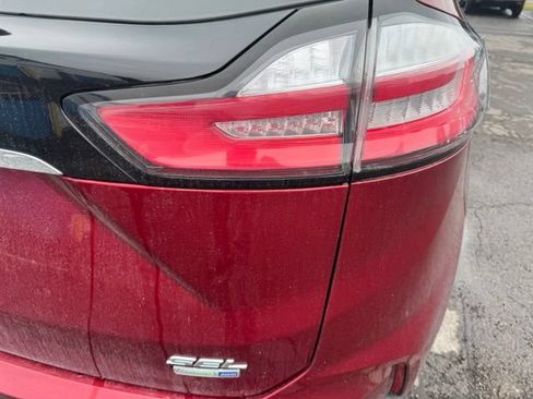 Used 2019 Ford Edge SEL w/ Equipment Group 201A AWD/4WD image 9