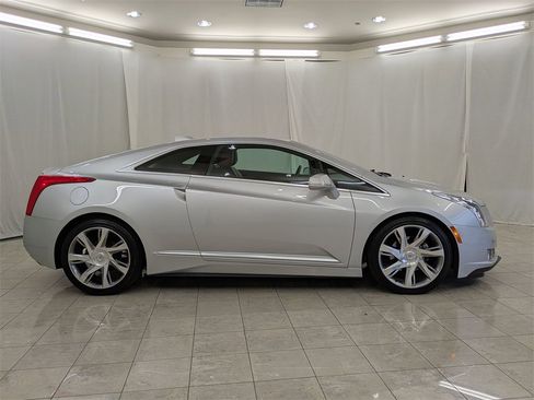 Used 2014 Cadillac ELR w/ Luxury Package image 9