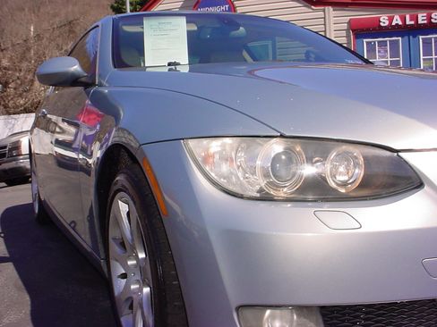 Used 2007 BMW 328xi Coupe image 13