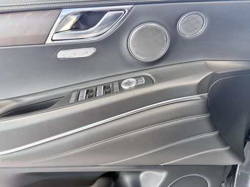 Used 2021 Genesis GV80 2.5T w/ Advanced Package 02 image 25