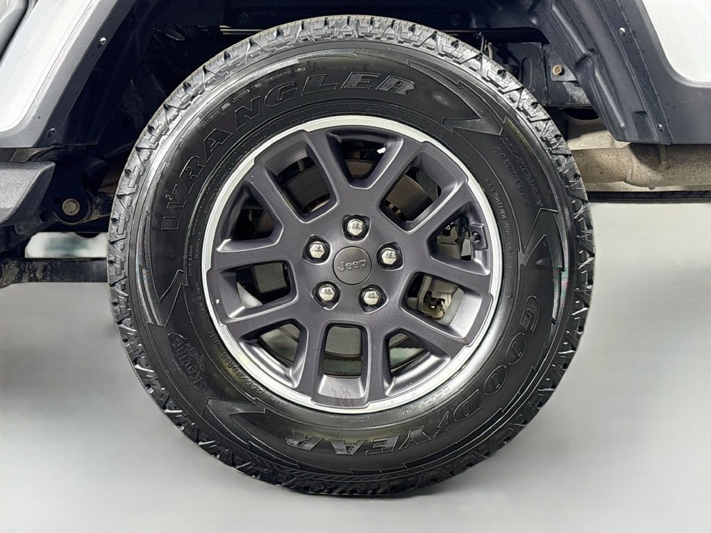 Used 2023 Jeep Gladiator Overland w/ Popular Equipment Package AWD/4WD image 20