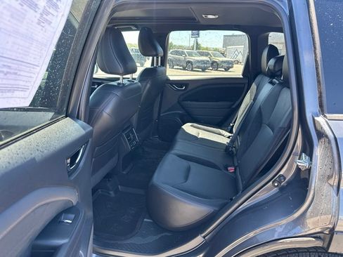Certified 2025 Subaru Forester Touring w/ Popular Package - Touring AWD/4WD image 18