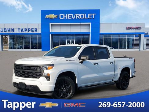 Used 2024 Chevrolet Silverado 1500 Custom AWD/4WD image 1
