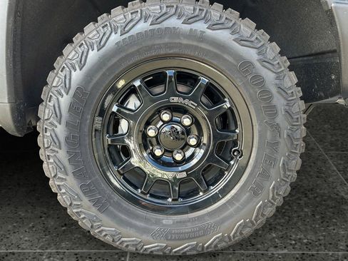 New 2026 GMC Sierra 1500 AT4X w/ AT4X AEV Edition AWD/4WD image 9