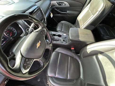 Used 2023 Chevrolet Traverse LT w/ LPO, Floor Liner Package image 10