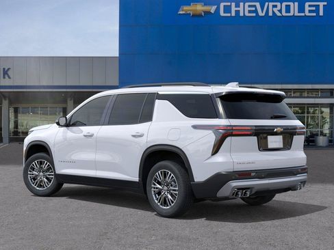 New 2026 Chevrolet Traverse LT w/ Driver Confidence Package FWD image 3