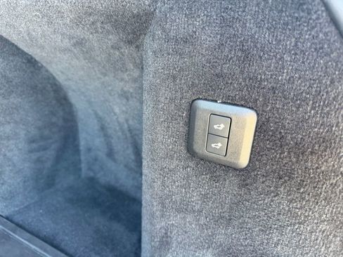 Used 2021 Land Rover Range Rover Sport HST image 43