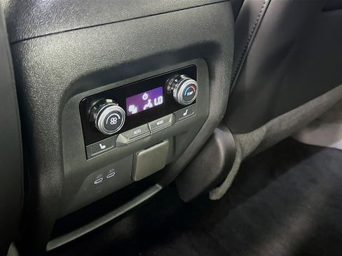 Certified 2024 GMC Acadia Elevation w/ Luxury Package image 25