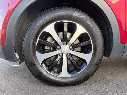 Used 2017 Kia Sorento EX w/ EX Premium Package FWD image 12