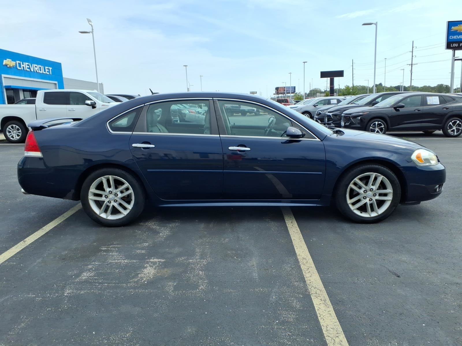 Used 2012 Chevrolet Impala LTZ FWD image 27