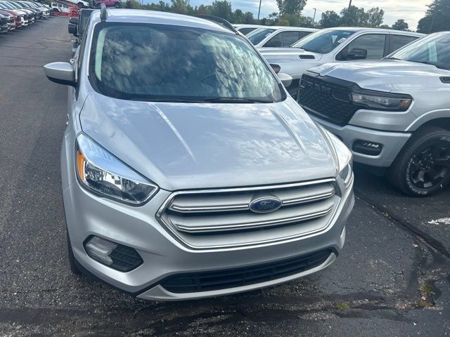 Used 2018 Ford Escape SE FWD image 6