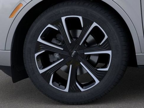 New 2026 Lincoln Nautilus Reserve AWD/4WD image 19