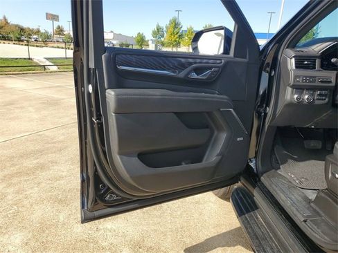 Certified 2024 GMC Yukon XL Denali w/ Max Trailering Package image 23