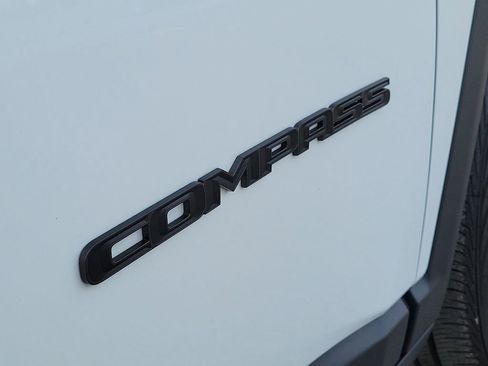 New 2026 Jeep Compass Limited image 9
